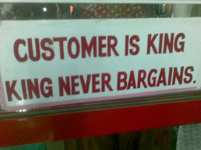 customer-is-king-%u00252Bking%2Bnever%2Bbargains.jpg
